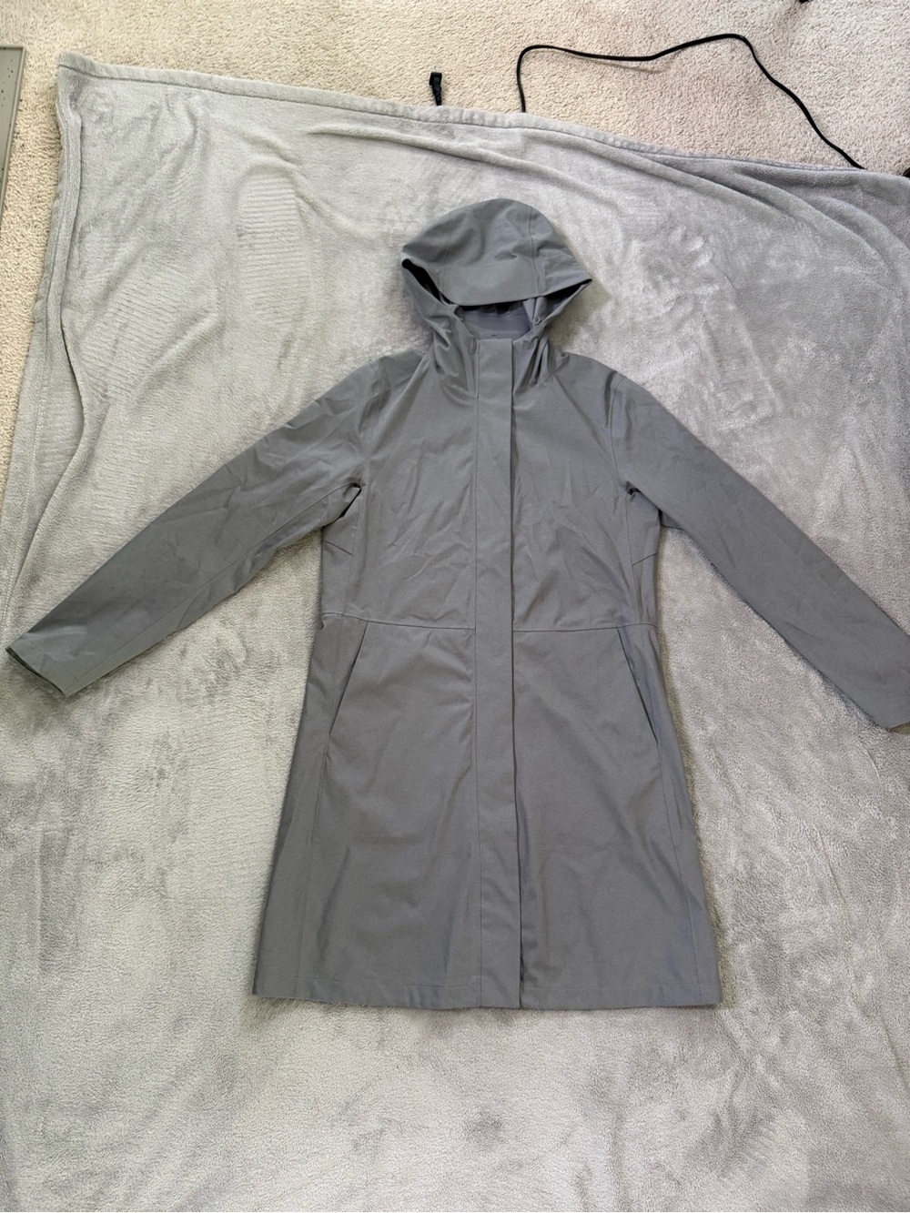 Uniqlo Light Gray Hooded Jacket